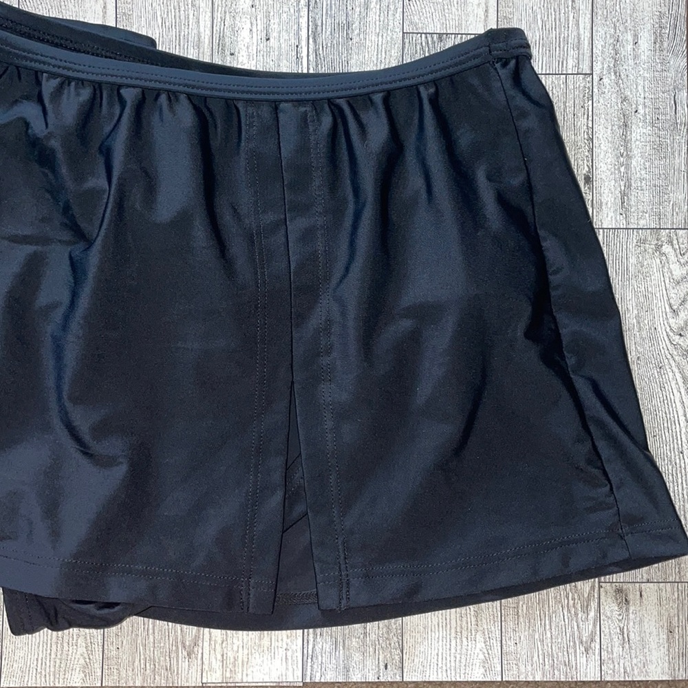 Ocean Dream black skort swim bottoms EUC size 18